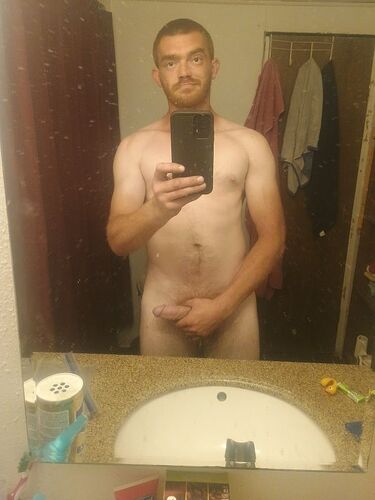 1000120585