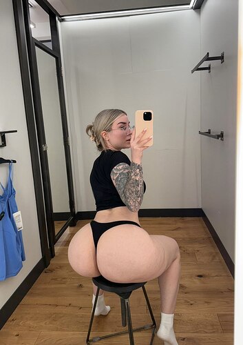 1000023359