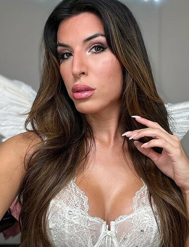 GcYZdpSaUAA3vDu.jpg_small