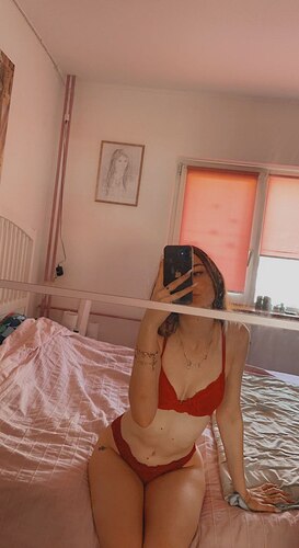 1000048119