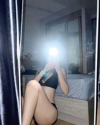 1000047788